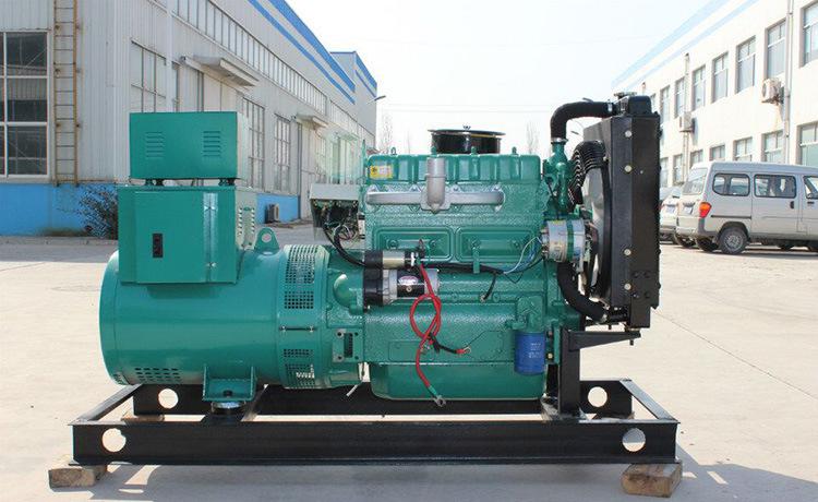 比如柴油发电机组在进行所有的维修保养项目时的操作程序