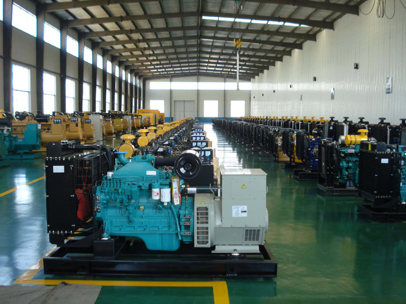 比如租赁发电机-柴油发电机组冒蓝烟、冒黑烟、冒白烟故障分析