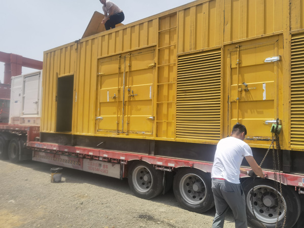 比如除了负载情况和发动机维护，还有哪些因素会影响 200kw 柴油发电机的油耗？