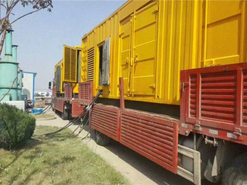 比如发电机租赁公司为您介绍一下康明斯柴油发电机组的优点