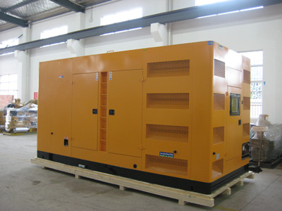 比如不同类型的发电机组在冬季保养时的注意事项有何差异？